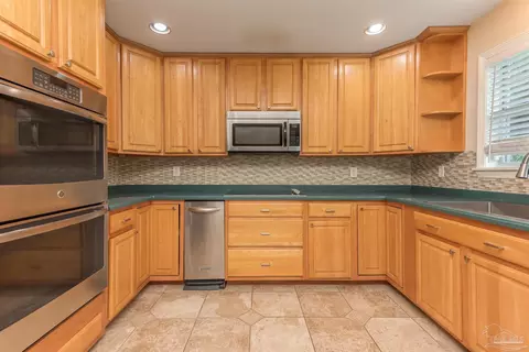 1358 Tate Rd, Cantonment, FL 32533 photo 8