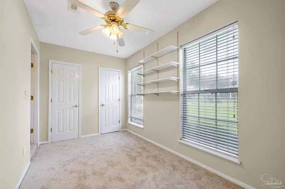 Bedroom - 5405 Ilex Ln, Pensacola, FL 32526 photo 3 of 5