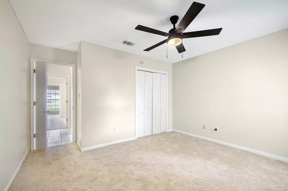 Bedroom - 5405 Ilex Ln, Pensacola, FL 32526 photo 5 of 5