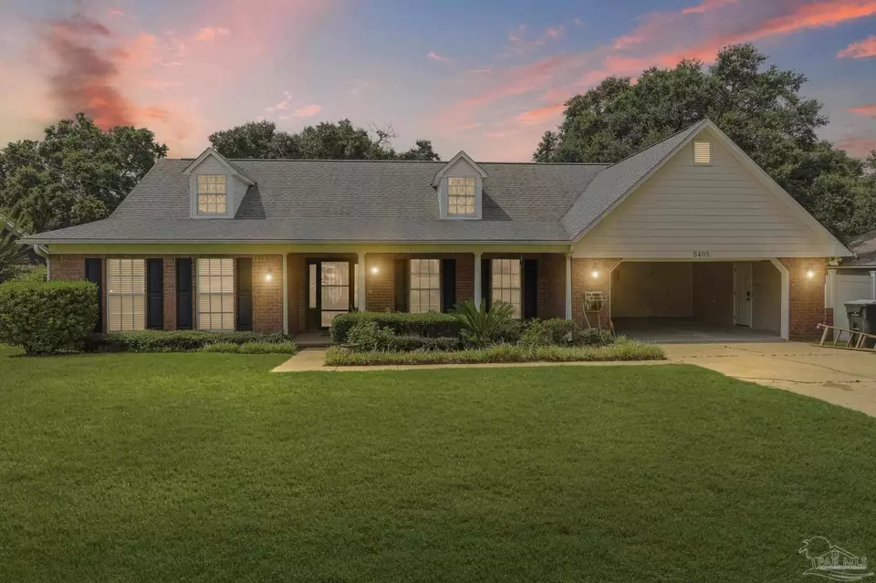 Exterior - 5405 Ilex Ln, Pensacola, FL 32526 photo 1 of 18
