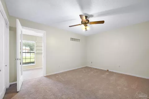 Bedroom - 5405 Ilex Ln, Pensacola, FL 32526 photo 1 of 5