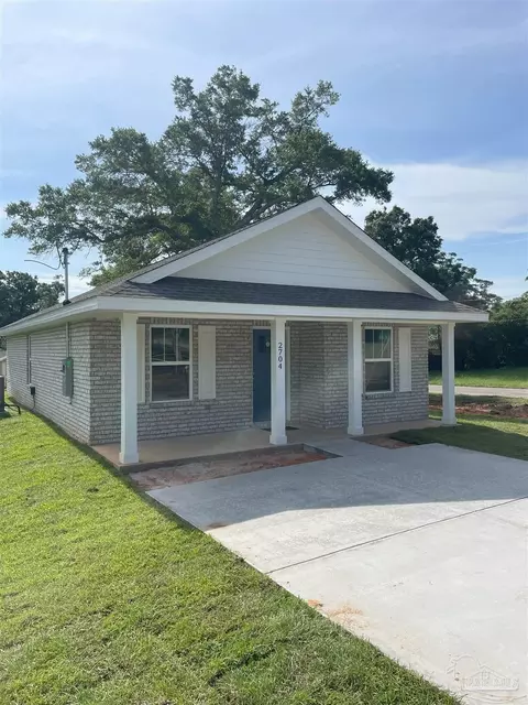 2704 N H St, Pensacola, FL 32501