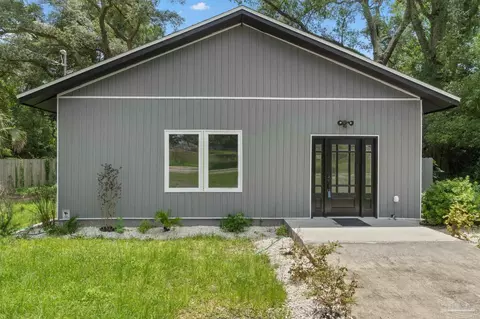 1305 W Scott St, Pensacola, FL 32501
