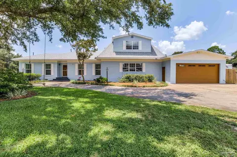 37 Star Lake Dr, Pensacola, FL 32507