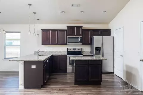 5535 Peach Dr, Pace, FL 32571 photo 7