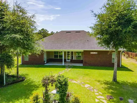 4982 Red Oak Dr, Milton, FL 32583