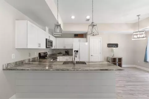 2940 N 24th Ave, Milton, FL 32583 photo 6