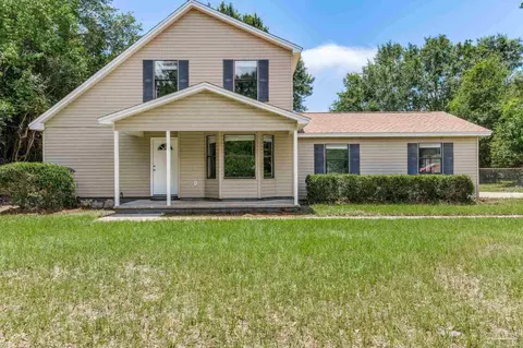 4921 Jennifer Ln, Pace, FL 32571