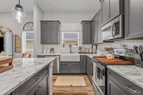 Kitchen - 5671 Dunridge Dr, Pace, FL 32571 photo 2 of 6