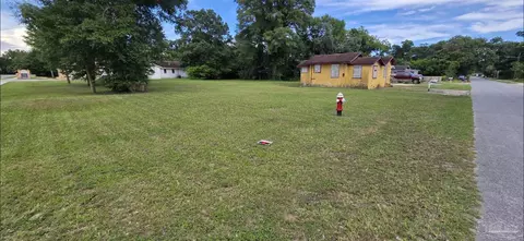 3026 N Roosevelt St, Pensacola, FL 32503