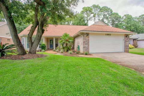 1862 Bayshore Dr, Niceville, FL 32578