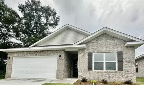 1632 Slate Dr, Cantonment, FL 32533