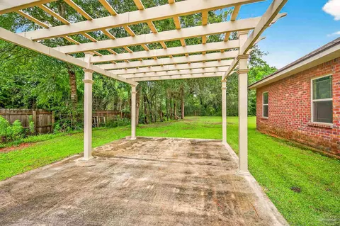 Exterior - 9302 Iron Gate Blvd, Milton, FL 32570 photo 7 of 10