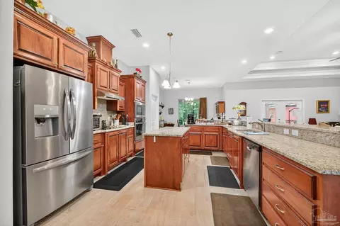 Kitchen - 9302 Iron Gate Blvd, Milton, FL 32570 photo 3 of 4