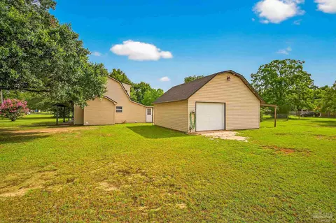 6152 Leon Ln, Pace, FL 32571 photo 2