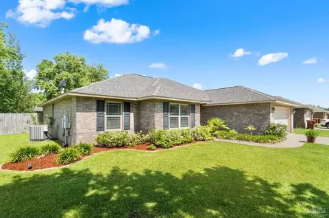 6066 Autumn Pines Cir, Pace, FL 32571