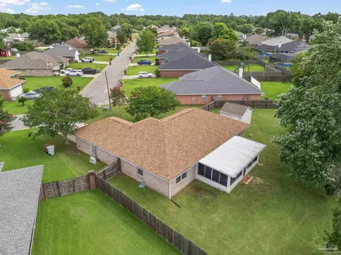 View/Area - 5642 Berrybrook Cr, Pace, FL 32571 photo 3 of 21
