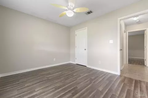Bedroom - 5642 Berrybrook Cr, Pace, FL 32571 photo 4 of 5