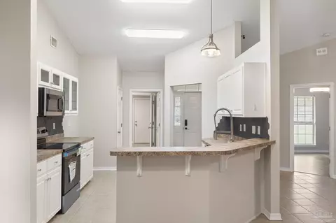 Entry Way - 5642 Berrybrook Cr, Pace, FL 32571 photo 2 of 3