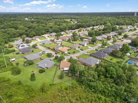 View/Area - 5642 Berrybrook Cr, Pace, FL 32571 photo 12 of 21