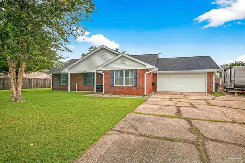2215 Cricket Ridge Dr, Cantonment, FL 32533
