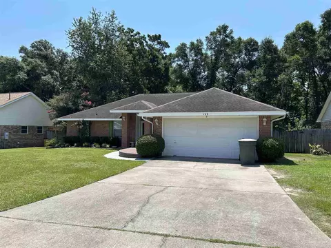 129 Redbreast Ln, Pensacola, FL 32503