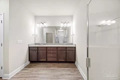Bath - 3698 Hawks Landing Cir, Pace, FL 32571 photo 1 of 2
