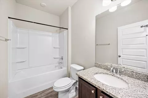 Bath - 3698 Hawks Landing Cir, Pace, FL 32571 photo 2 of 2