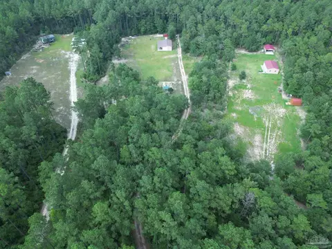 8176 Gin Rd, Pace, FL 32571