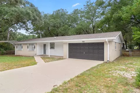 5733 Pecan St, Milton, FL 32570 photo 2