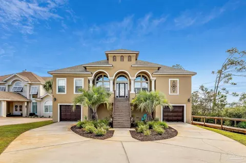 1921 Costa Verde Ct, Navarre, FL 32566