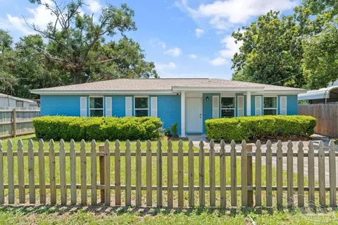 33 Milton Rd, Pensacola, FL 32507