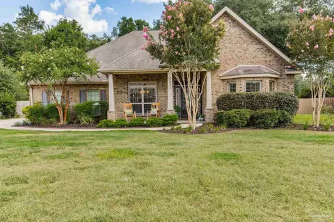 5521 Huntingdon St, Milton, FL 32570