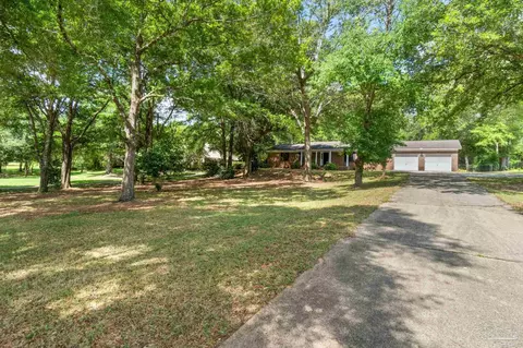5325 Crystal Creek Dr, Pace, FL 32571 photo 4