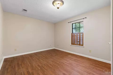 5325 Crystal Creek Dr, Pace, FL 32571 photo 7