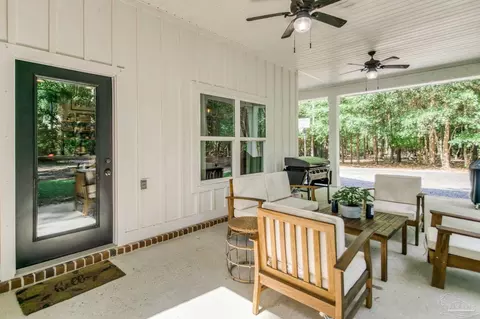 Exterior - 2581 Ten Mile Rd, Pace, FL 32571 photo 4 of 10