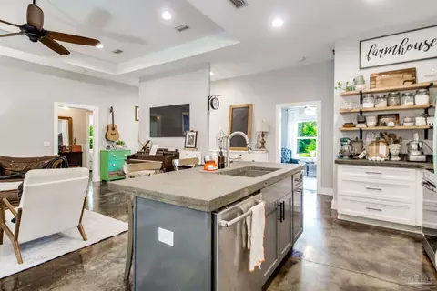 Kitchen - 2581 Ten Mile Rd, Pace, FL 32571 photo 2 of 3