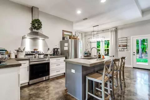 Kitchen - 2581 Ten Mile Rd, Pace, FL 32571 photo 3 of 3