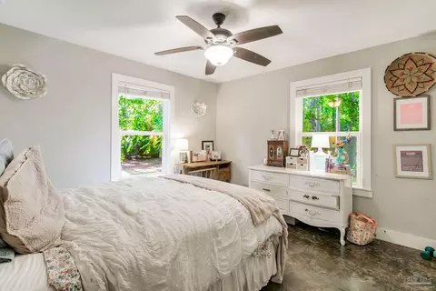 Bedroom - 2581 Ten Mile Rd, Pace, FL 32571 photo 6 of 8