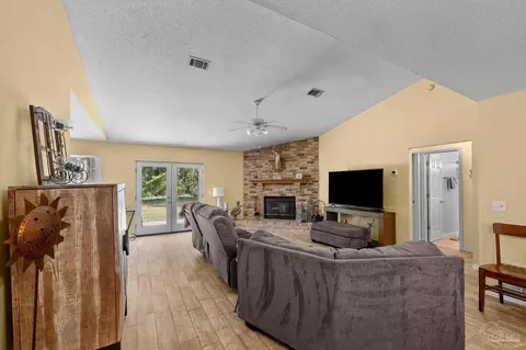 5843 Ibis Rd, Milton, FL 32583 photo 6
