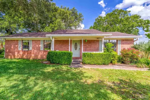 1051 New Haven Dr, Cantonment, FL 32533