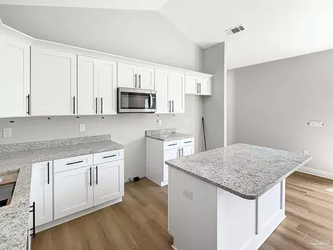 Kitchen - 3209 Damon Dr, Milton, FL 32583 photo 1 of 2