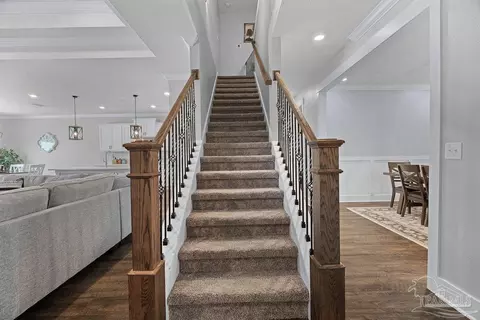 Entry Way - 5910 Cherry Hill Cir, Pace, FL 32571 photo 5 of 7