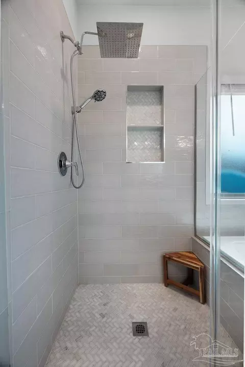 Bath - 5910 Cherry Hill Cir, Pace, FL 32571 photo 2 of 5