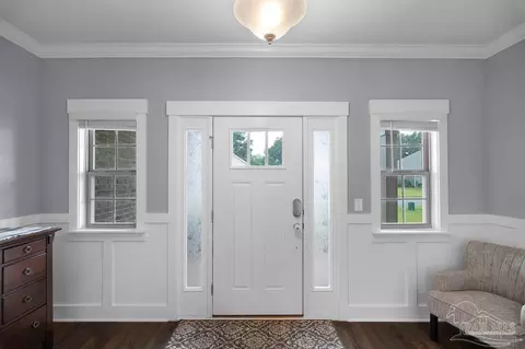 Entry Way - 5910 Cherry Hill Cir, Pace, FL 32571 photo 2 of 7