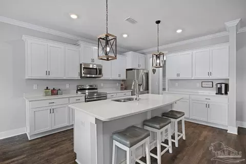 Kitchen - 5910 Cherry Hill Cir, Pace, FL 32571 photo 4 of 4