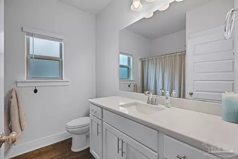 Bath - 5910 Cherry Hill Cir, Pace, FL 32571 photo 4 of 5