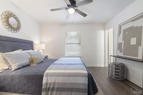 Bedroom - 6549 Sinclair St, Milton, FL 32570 photo 5 of 7