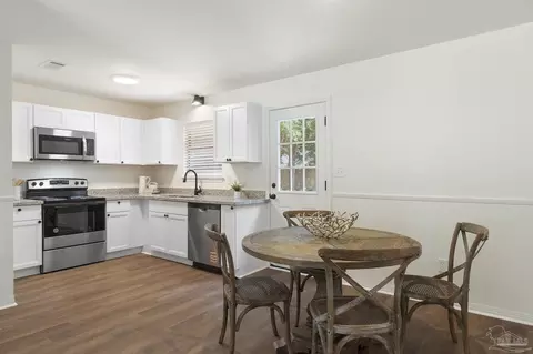 Dining - 6549 Sinclair St, Milton, FL 32570 photo 2 of 3