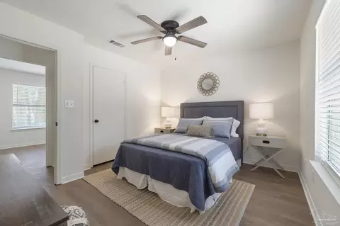 Bedroom - 6549 Sinclair St, Milton, FL 32570 photo 3 of 7